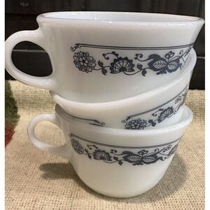 Vintage‎ Pyrex Old Town Blue Coffee Tea Cup Mug Blue Onion, Set Of 3